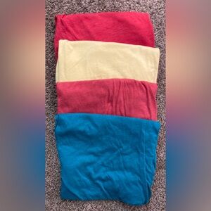 Lot of 4 size L V-neck t-shirts